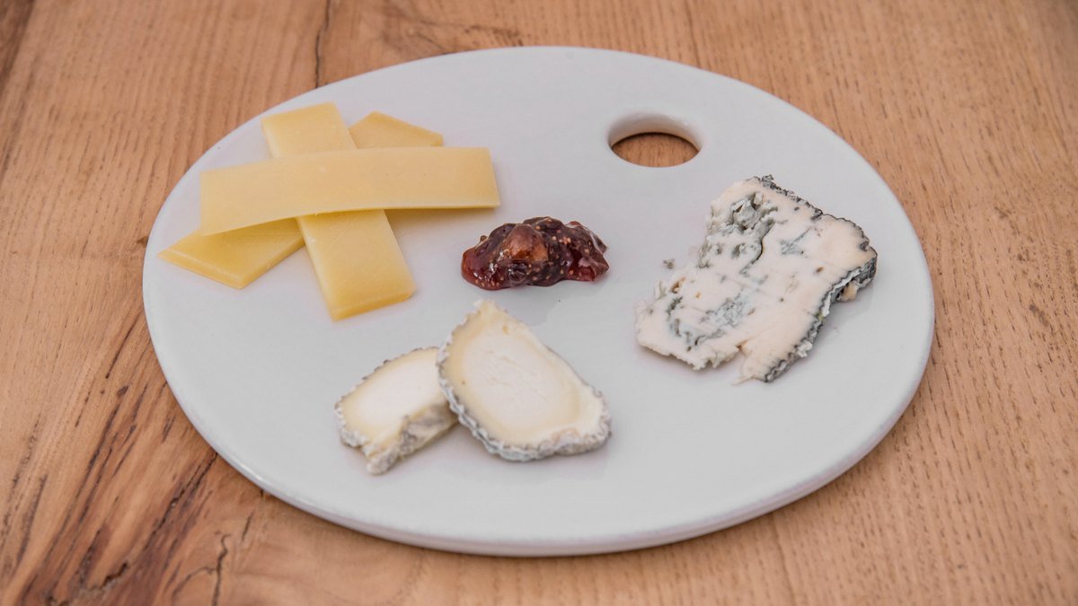 Assortiment de fromages AOP à la confiture de figues, Le Premier à Vincennes